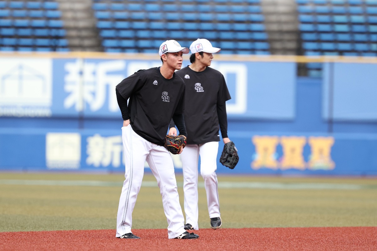 川瀬晃（右）と庄子雄大【写真：栗木一考】