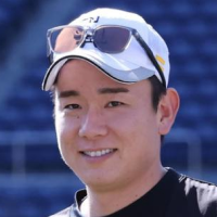 中村稔弥